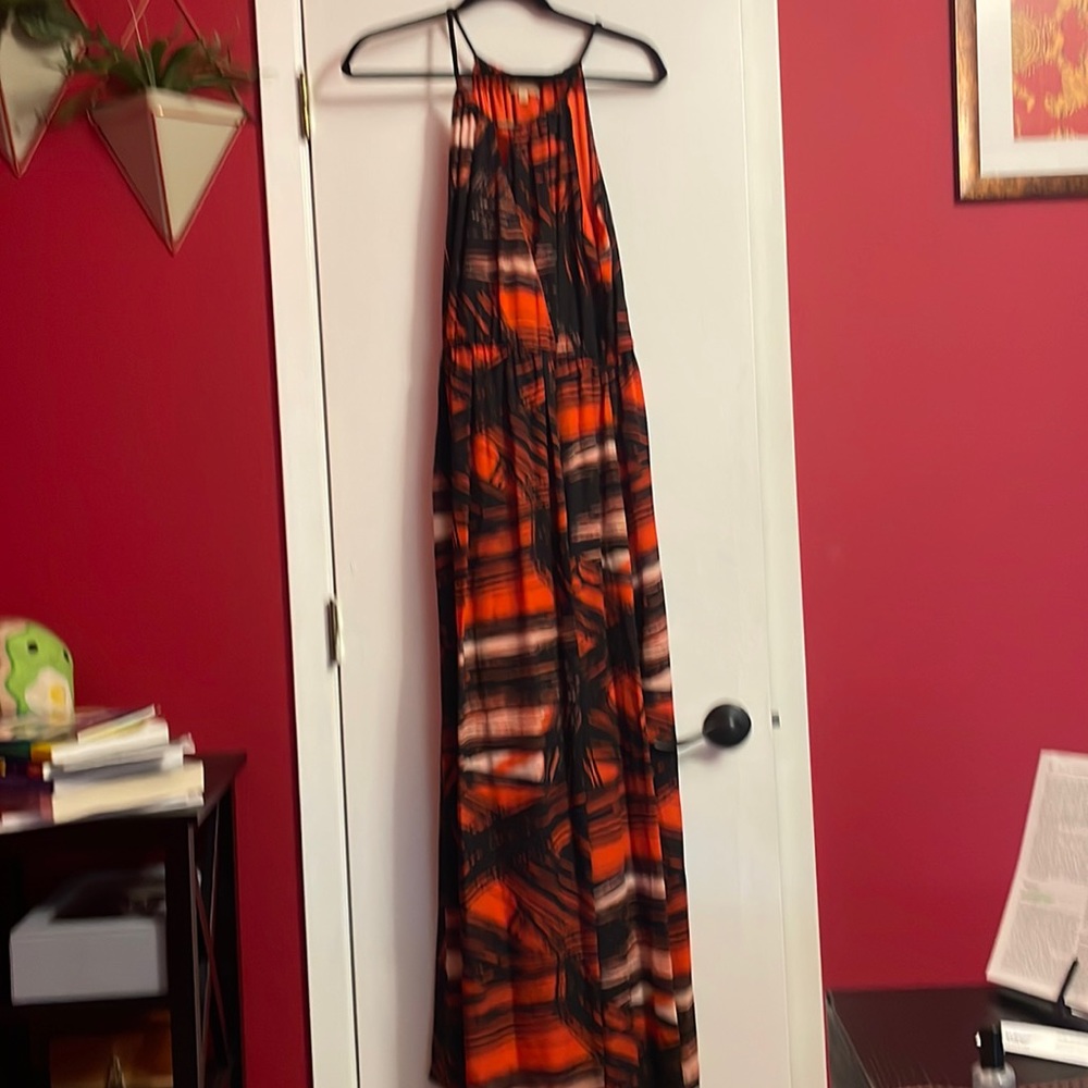 Flowy maxi dress by Gibson Latimer - Picture 1 of 3
